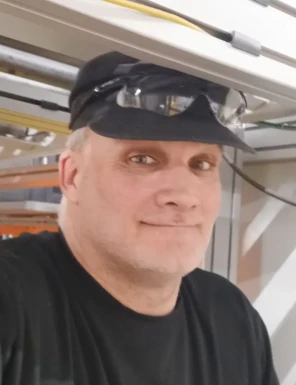 American men looking for love